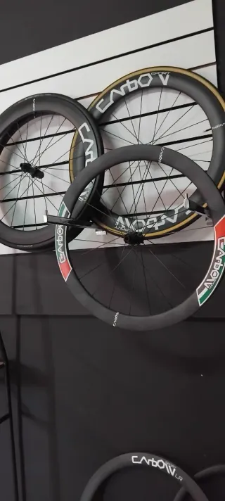 Bujes DT Swiss 250,350  Y bujes de nuestra montaje