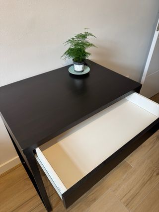 Escritorio Ikea Micke Oscuro