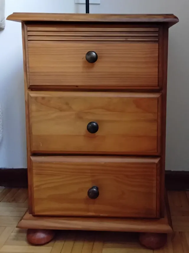 Cómoda, 2 Mesitas y Espejo Madera