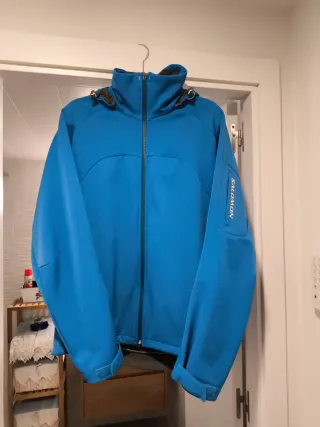 Chaqueta Soft Shell Montaña Salomon Azul