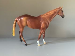 Breyer Traditional Cavalla Purosangue Castana