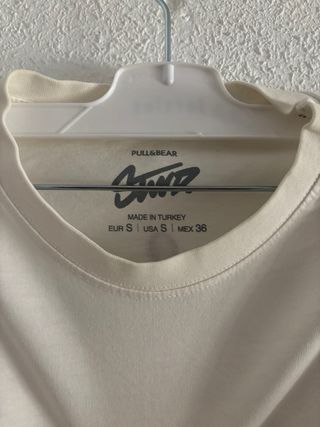 Camiseta Pull&Bear Estampada Talla S