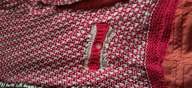 Chaqueta Chanel punto beige y roja