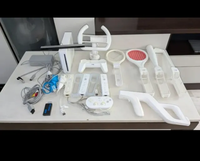 Nintendo Wii Blanca libre Con mandos y Accesorios