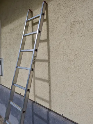 Escalera aluminio 9 peldaños