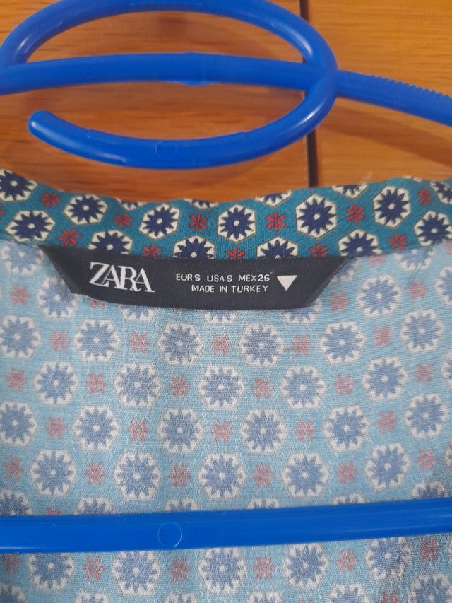 Blusa ZARA manga corta estampada Talla S