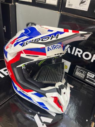Casco Moto S cross Airoh Twist 3