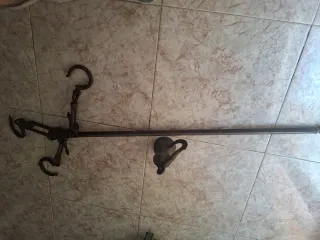 Le antiche bilance romane sono conservate e oliate