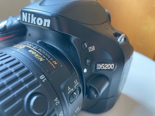 Cámara Nikon D5200 + Objetivo