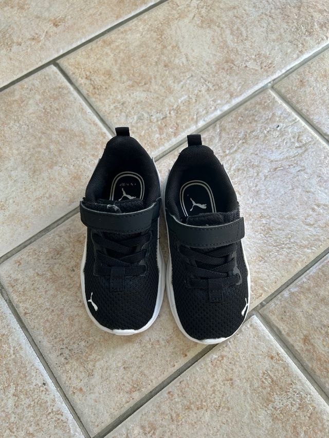 Scarpe da ginnastica Puma bimbo nere