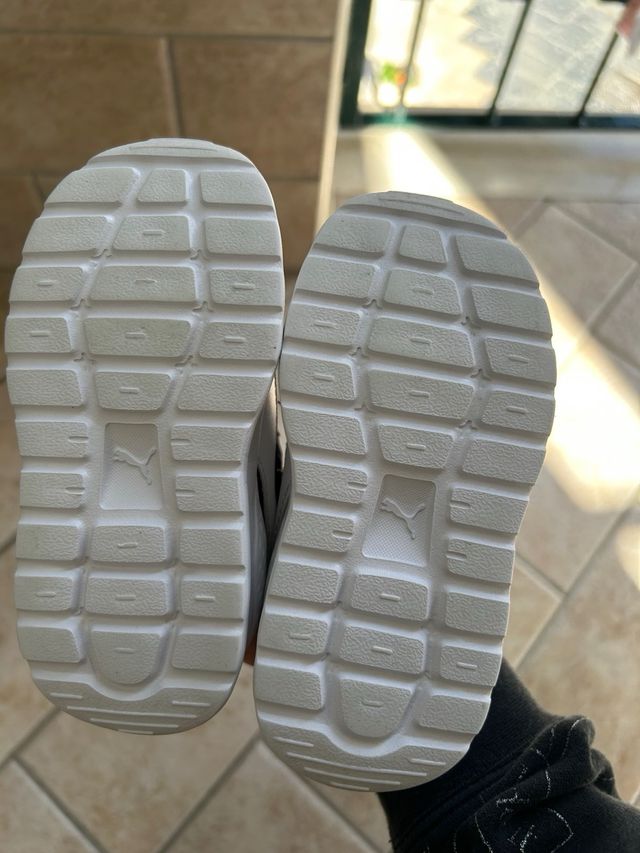 Scarpe da ginnastica Puma bimbo nere