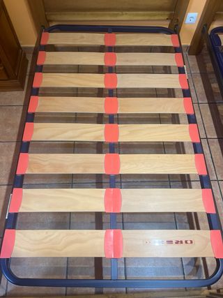 2 camas madera maciza con somier