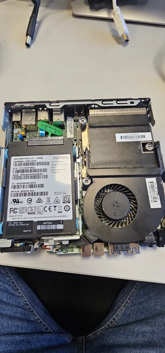 HP EliteDesk 705 G3 Mini PC