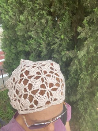 Bandana tejida de encaje