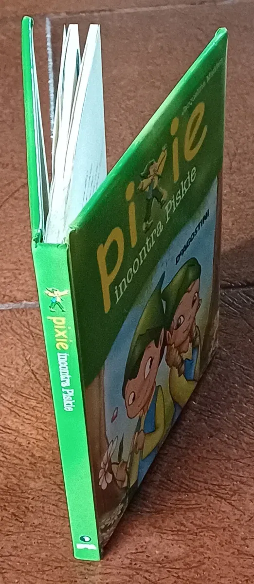 Pixie incontra Piskie" di Jacqueline Madden, 2005.