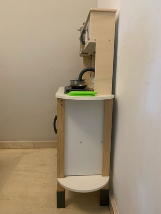 Cocinita de madera para jugar
