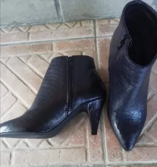 Stivaletti donna Anna de Valle Italia