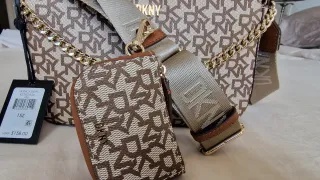 Bolso DKNY logo estampado