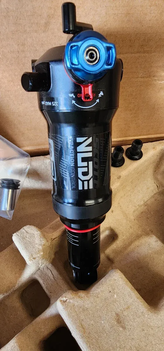 Ammortizzatore RockShox Deluxe Nude RLC3