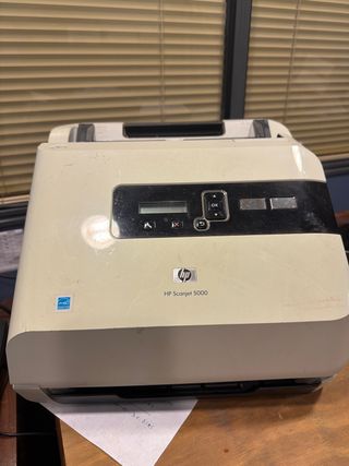 HP Scanjet 5000 Escáner Beige/Negro