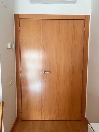 3 Puertas de madera(corredera,normal,grande)