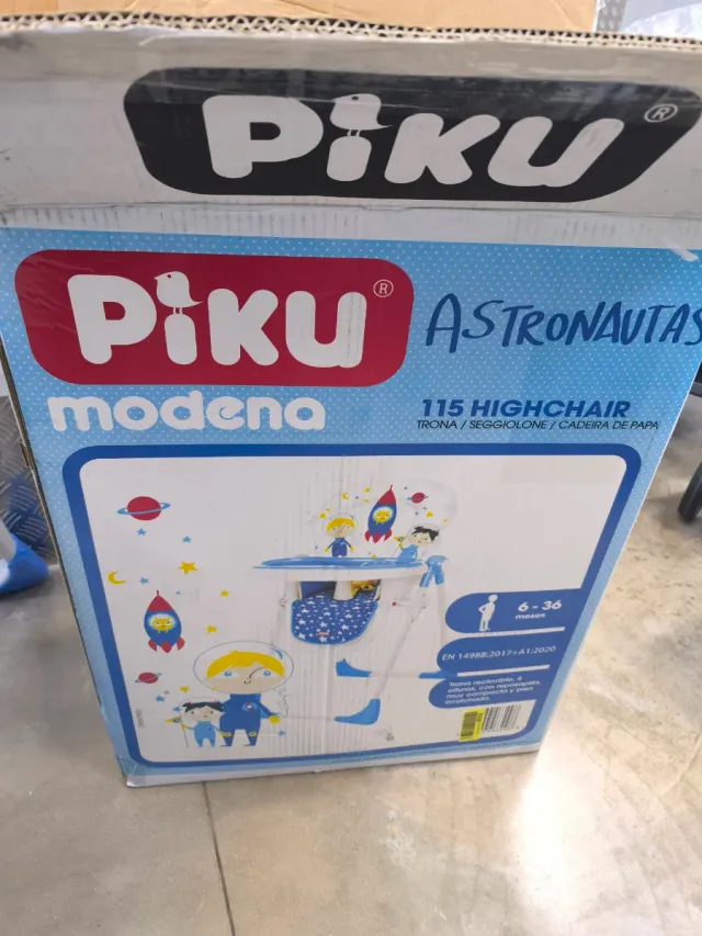 Trona para bebé con diseño de astronautas