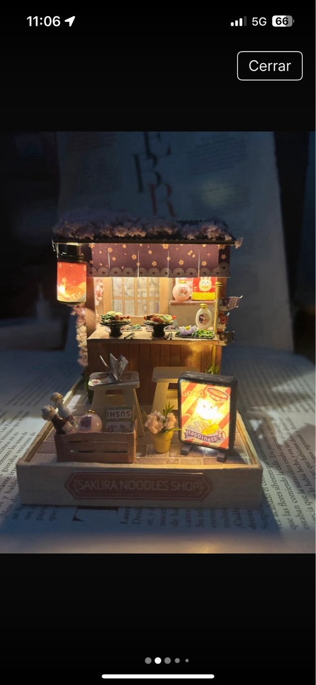 Miniatura Casa de Fideos Sakura Hecha a Mano