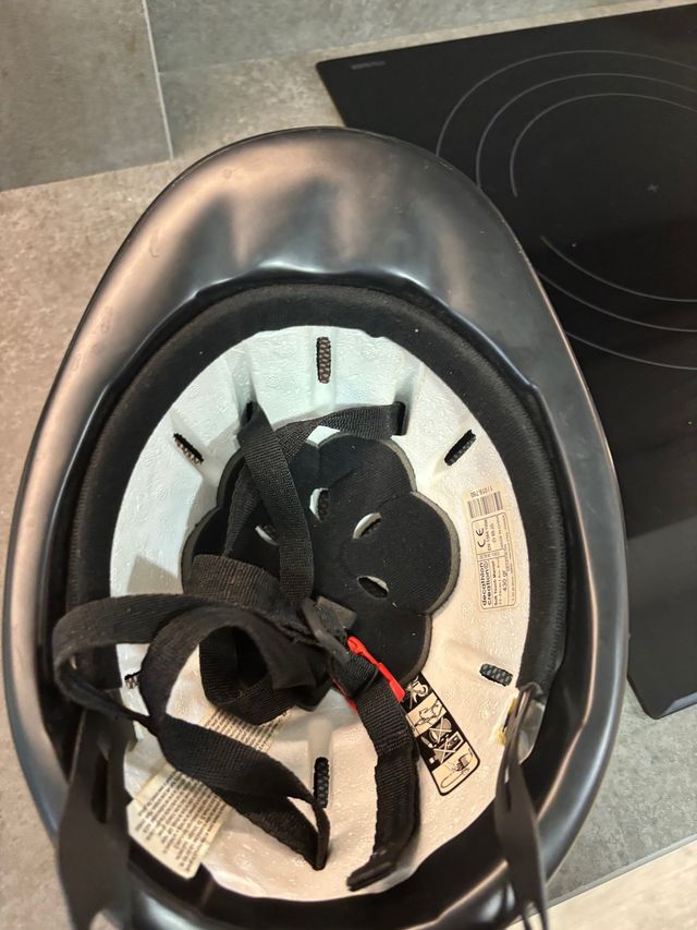 Casco de equitación marrón