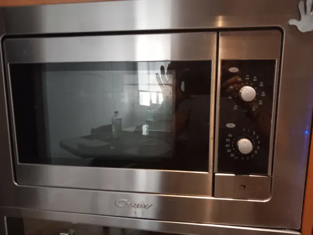 Microondas Candy con marco