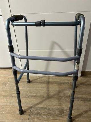 Andador plegable