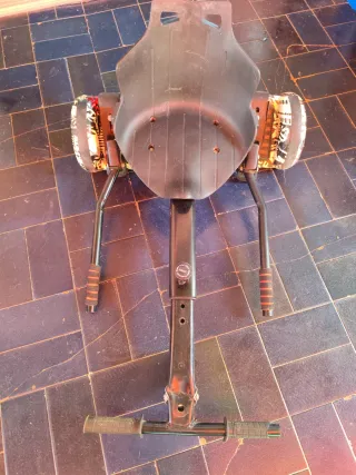 Hoverboard con asiento y manillar