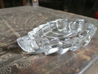 Covilhete em vidro em forma de folha