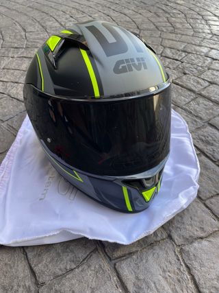 Casco Integral Givi