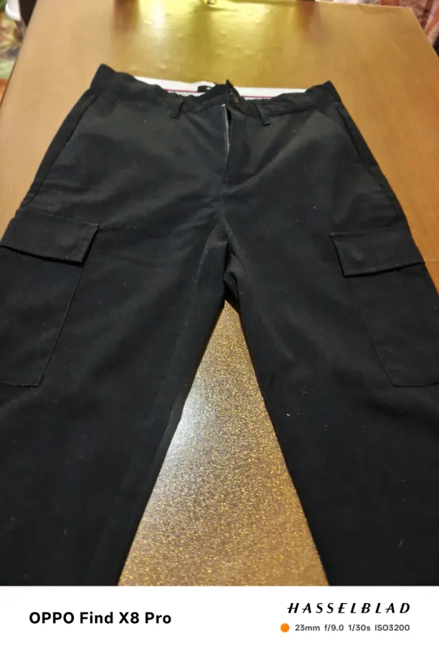Pantaloni cargo neri Alcott