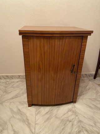 Máquina de coser Alfa antigua