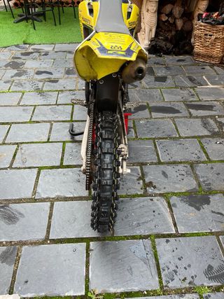 Moto de Cross Husqvarna 85TC