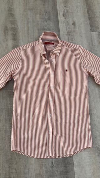 Camisa de menino às riscas