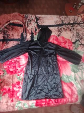 Disfraz negro con capucha talla única