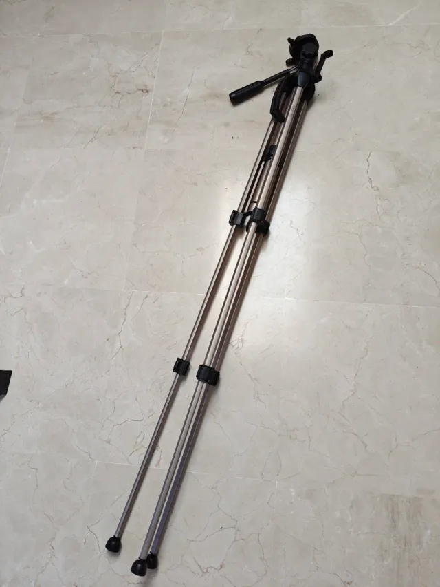 Trípode ligero para cámaras