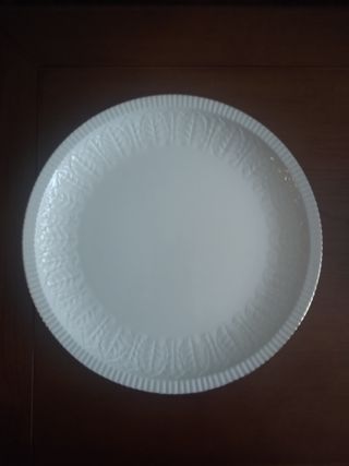 Plato porcelana, hay llanos y de postre