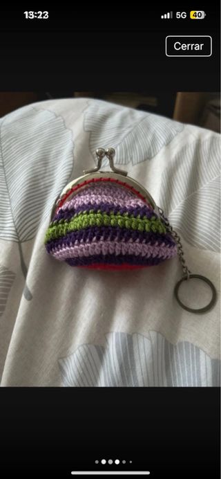 Monederos hechos a mano con llavero y cierre metal