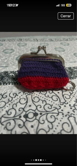 Monederos hechos a mano con llavero y cierre metal