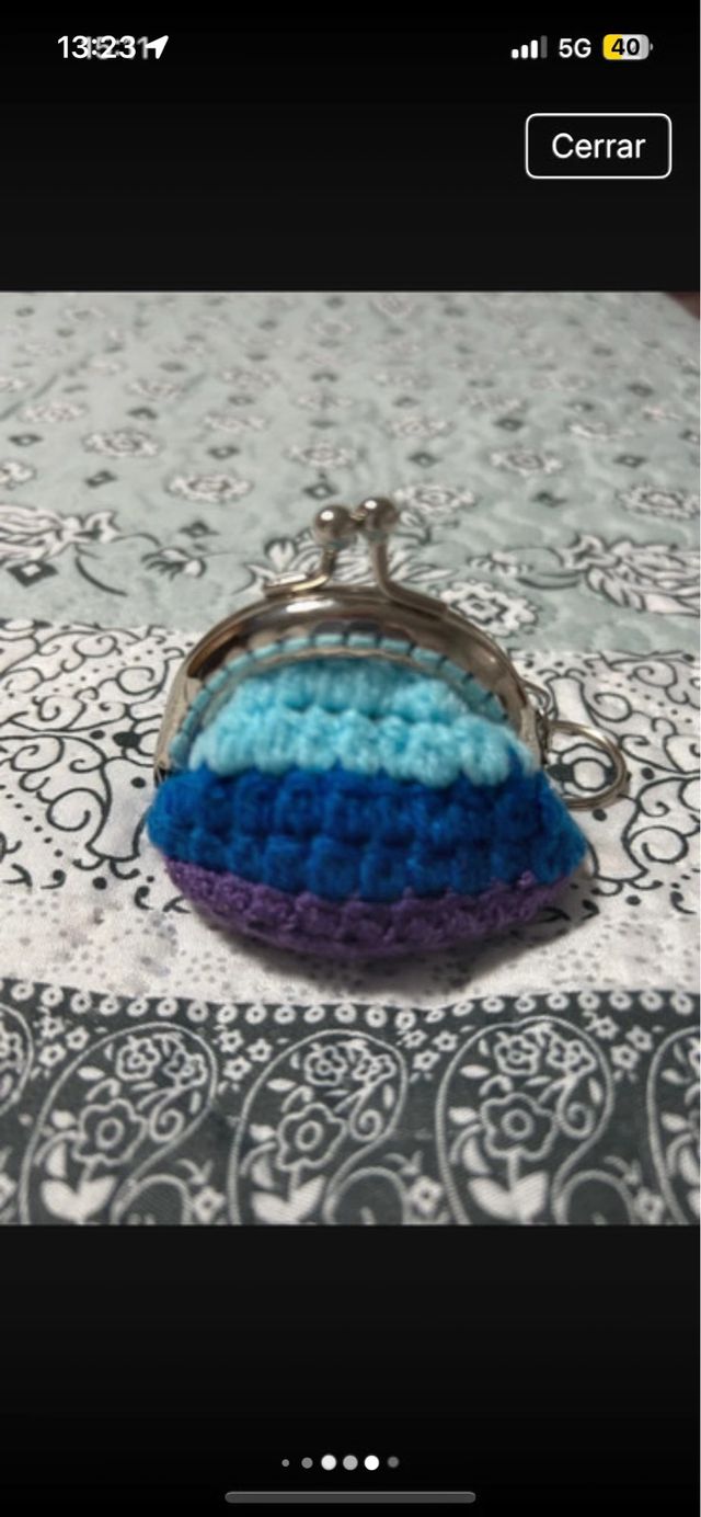 Monederos hechos a mano con llavero y cierre metal