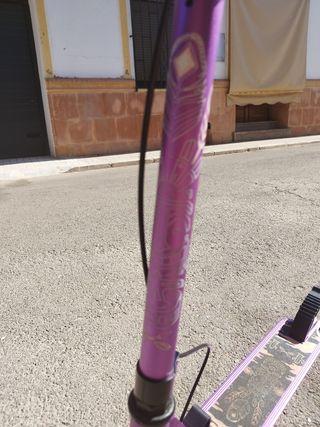 Patinete morado Decathlon