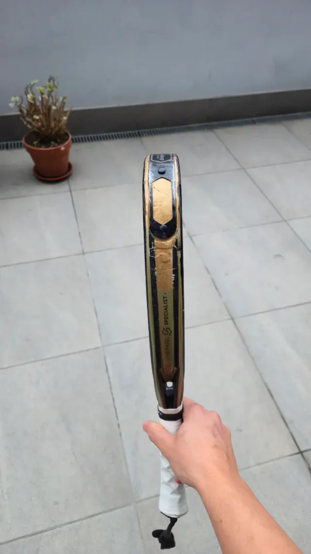 Bullpadel Vertex 03 reparada