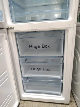 Nevera Haier 1.77x60cm, No Frost 