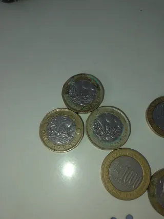 Monedas antiguas One Pound (3 unidades)