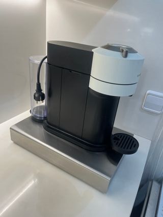 Cafetera Nespresso Vertuo Next + Cajón Nespresso
