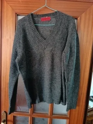 Jersey FIORINO gris cuello pico
