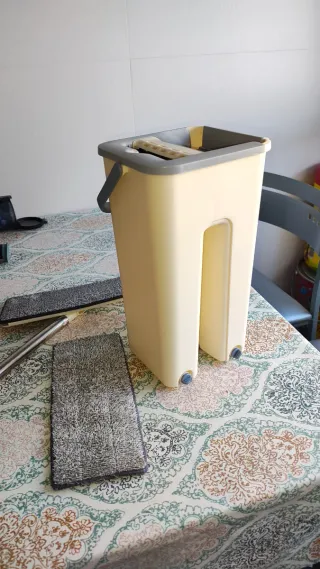 Juego Fregona y Cubo